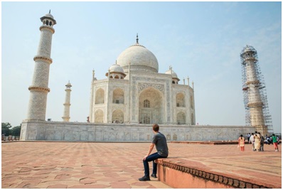 Mark Zuckerberg got overwhelmed by the beauty of Taj Mahal, Agra