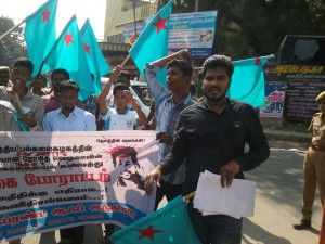 Students gathered near Shastri Bhavan, Chennai. Credits- Occupy UGC (facebook page)