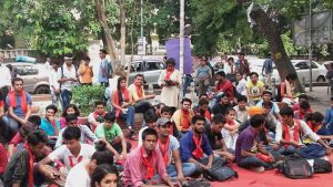 DU students protest to get Right to Accommodation before DU Students’ Union Election