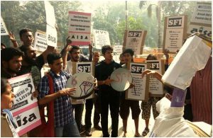 Missing JNU Student row: ABVP disrupts effigy burning in DU