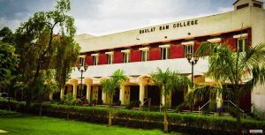 Know Your College: Daulat Ram College